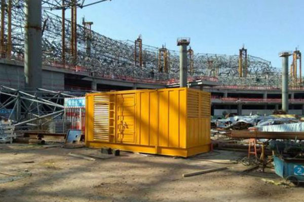 福山发电机出租如何判断空气滤清器是否需要更换？